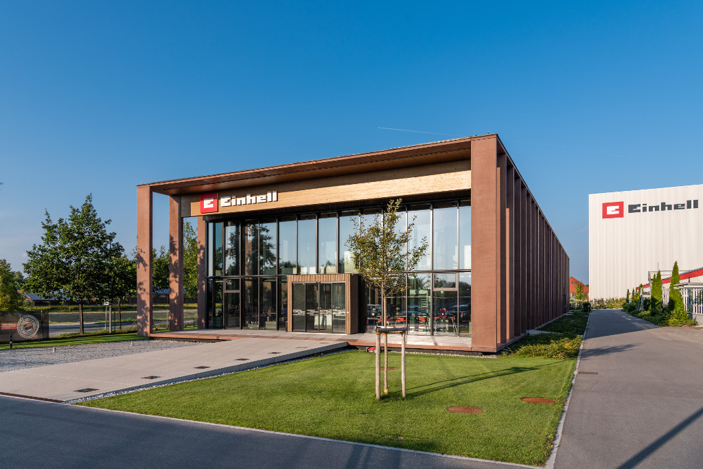 Exterior view of Einhell Welt.